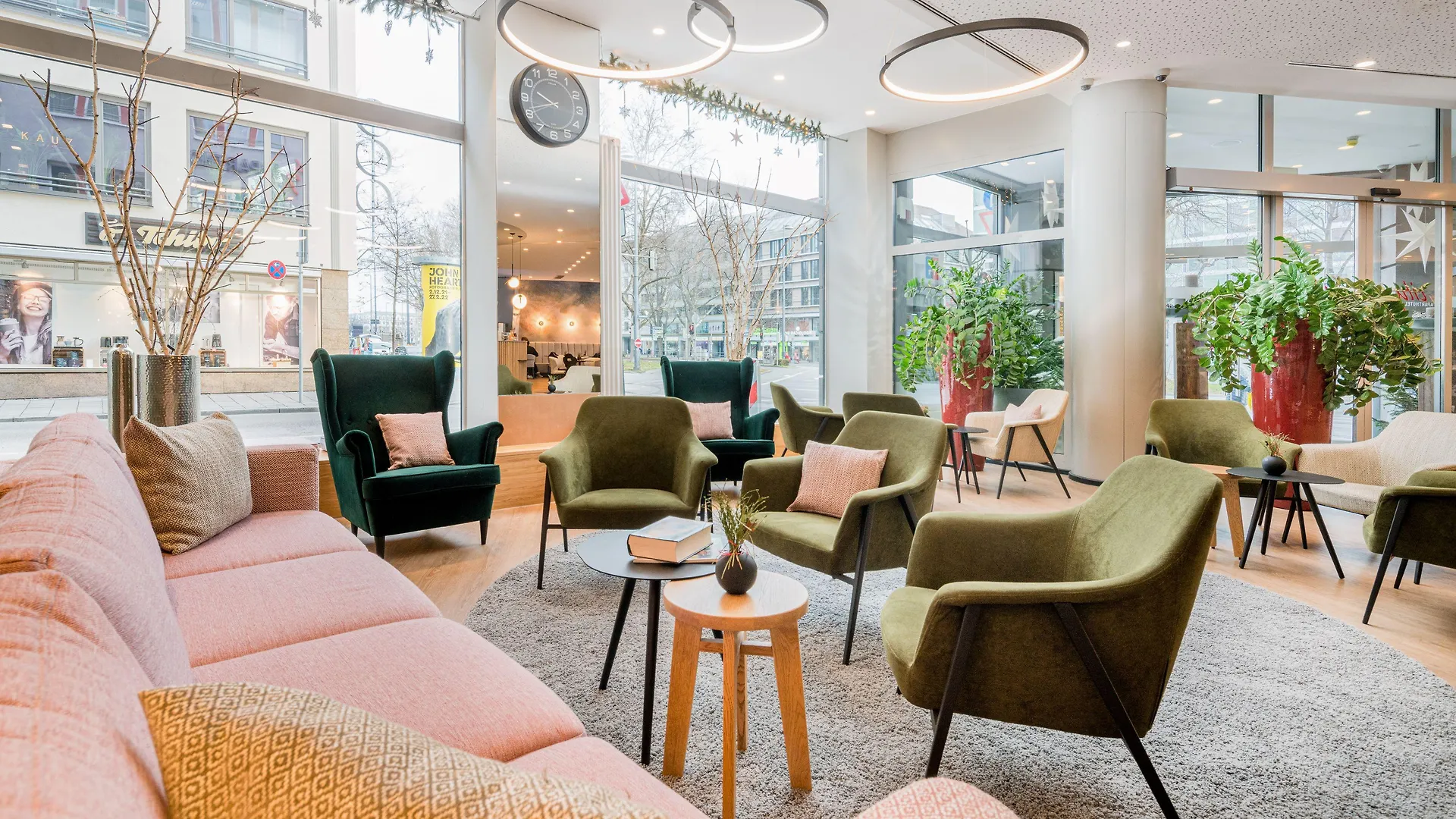 Koos Hotel&Apartments - City Aparthotel München 4*,