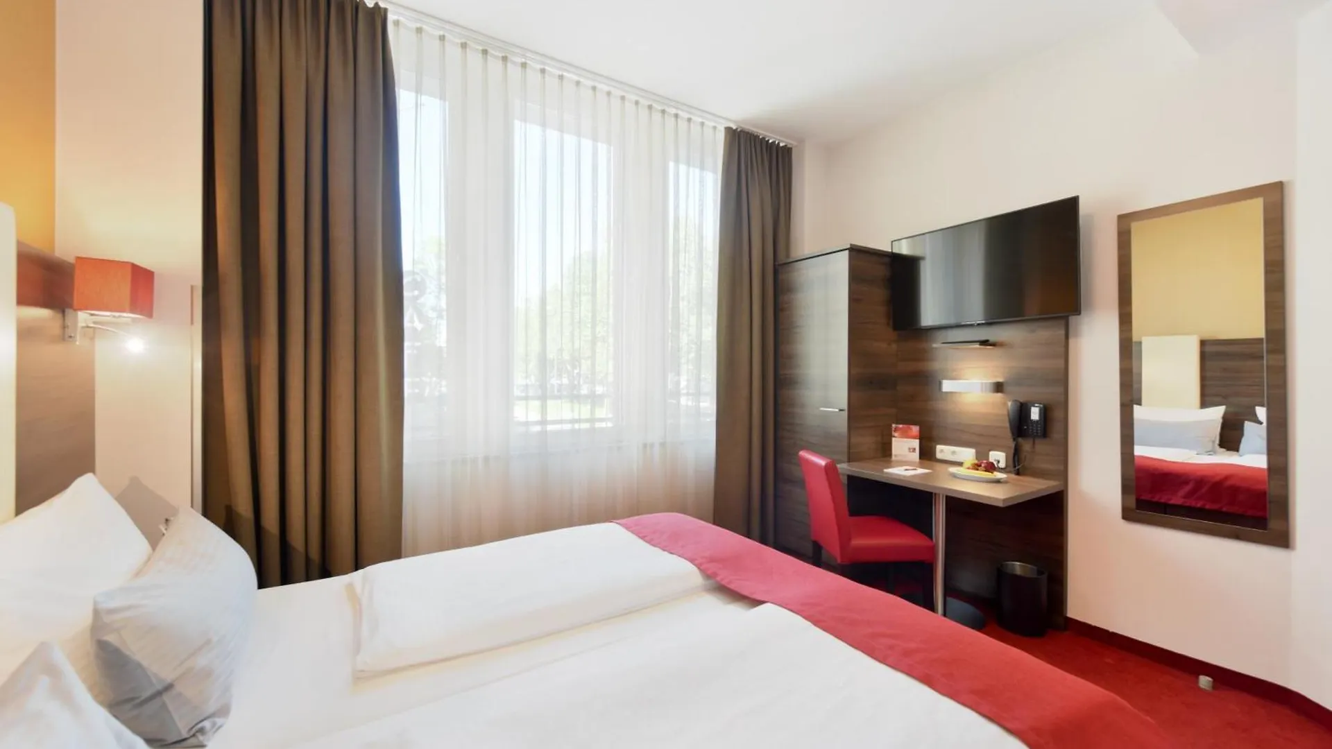 Koos Hotel&Apartments - City Aparthotel München