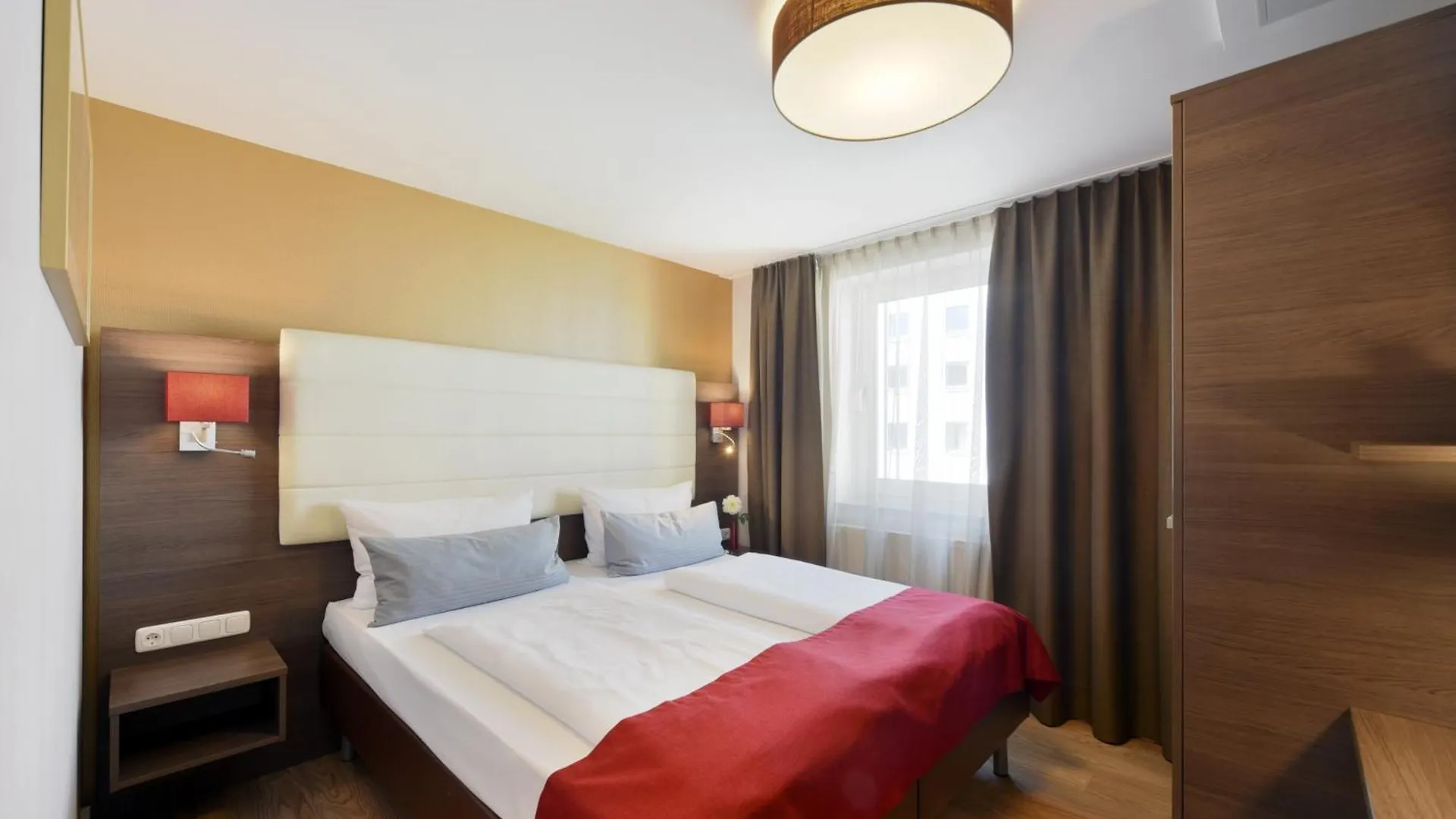 Koos Hotel&Apartments - City Aparthotel München